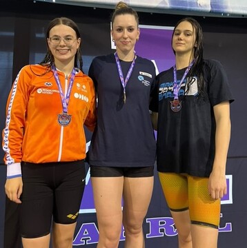 Plavalke in plavalci so se vrnili  20 medaljami (5)